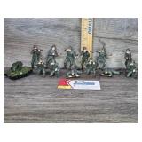 Military Figures & Tank