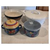 Tureen & Bowls