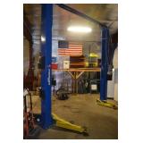 KAM 10,000 Lb Forward Lift