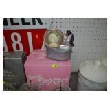 Barbie 2000 Snow globe