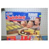 Twinkie Bake Set