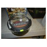 Oneida 3 pc. Springform pan & Designer Cake Forms
