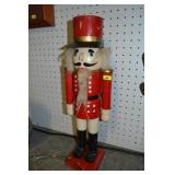 Nut Cracker