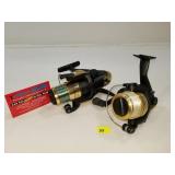Pair Spinning Reels