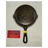 Griswold No. 3 Skillet (709 J)