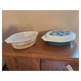 2 Pyrex bowls