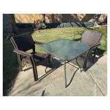 Patio furniture. 4 chairs and table