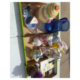 3 flats of home decor