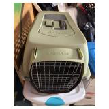 Pet carrier