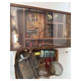 Shadow box and primitives