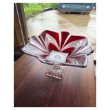 Decorative glass bowl