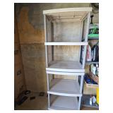 Sterilite shelf empty