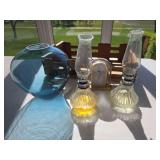 Flat of glassware 2 small oil lamps