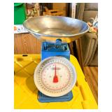 Vintage scale