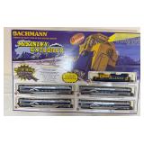 Bachmann McKinley Explorer HO scale electric train set featuring Alaska Railroad EMD GP40 diesel locomotive and four full Vista-Dome passenger cars. Original box indicates the set also includes E-Z Tr