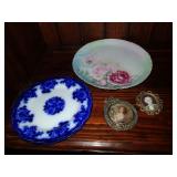 Antique plates and prints