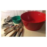 Metal Tubs & Tools