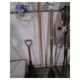 3 Hand Tools / Shovel / Rake / Post Hole Digger