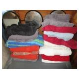 Lot of 16 Large Bath Towels