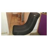 Video Gaming Chair w/Speakers Built In