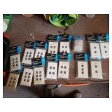 Wall Plates / 2, 3, 4, 6 Port wall plates / Data