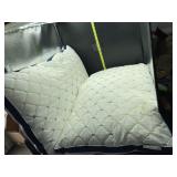 2 queen size pillows