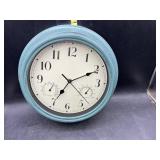 12in wall clock - battery operated