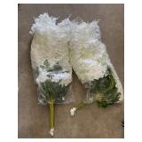 2 bundles silk flowers