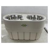 Store-n-feed food and water set for pets