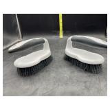 2 scrub brushes