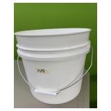 3.5 gallon bucket