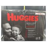 Huggies special delivery baby diapers - size 5 -
