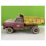 Metal tonka dump truck
