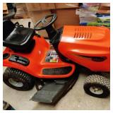 Ariens 18 HP 42" Riding Mower.  Runs & Cuts.