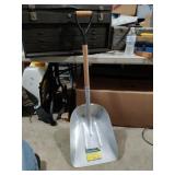 Like New Aluminum Scoop Shovel 14.5" Wide