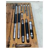 INTERCHANGEABLE ROD TYPE INSIDE MICROMETER