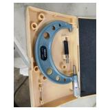 Mitutoyo
4 -5" Range, 0.0001" Graduation,