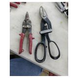 2 Pair of Snips