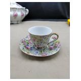 Tea cup made in occupied Japan approx 4.5" wide x