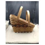 2 heirloom baskets 1-10×8 other is 8.5×6