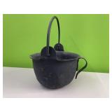 Cast iron kettle