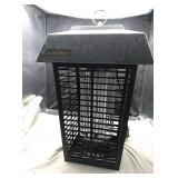 Flowtron electric bug zapper- turns on