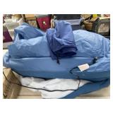 Queen size beauty rest air mattress - has slow
