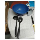 Misc Kitchen lot- melamine bowl,funnel,ladle