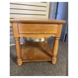 Lane squared one drawer end table - missing
