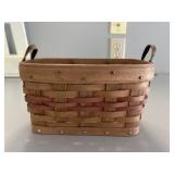 Heirloom basket with double loop handle - 1993 -