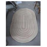 Rug (matches lot 184a) approx 39" x 63"