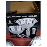 6 piece stainless steel pasta set with pasta
