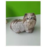 Rinconada #410 cat figurine....retired....9"×6"