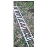Aluminum extension roof ladder 18 or 20 foot